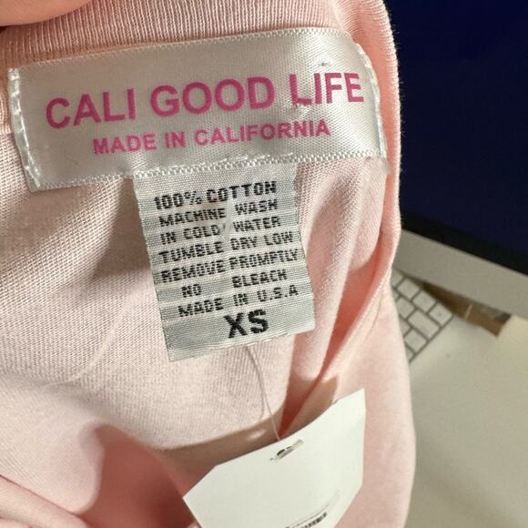 Cali Good Life Beyoncé Lizzy Rihanna Madonna Queens  T-Shirt Pink Women’s XS NEW - Picture 8 of 9